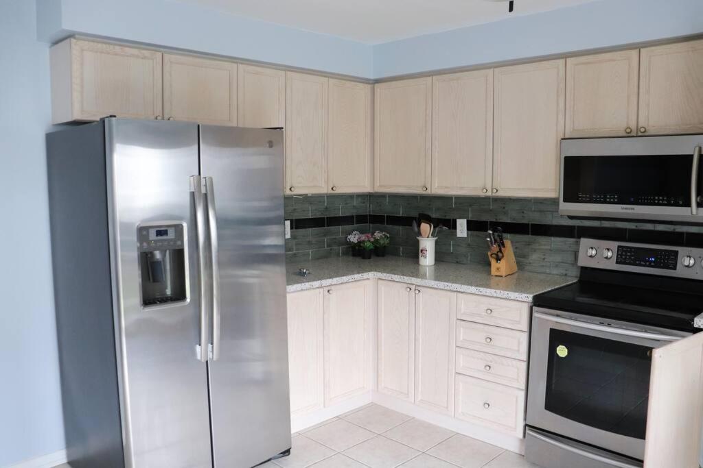 Entire 4 Bed Room Detached Residential Home Ajax Buitenkant foto