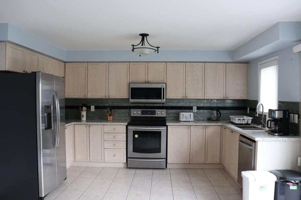 Entire 4 Bed Room Detached Residential Home Ajax Buitenkant foto
