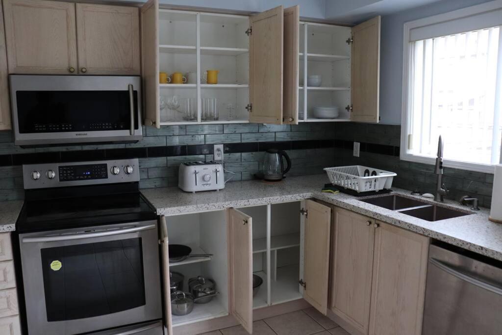 Entire 4 Bed Room Detached Residential Home Ajax Buitenkant foto