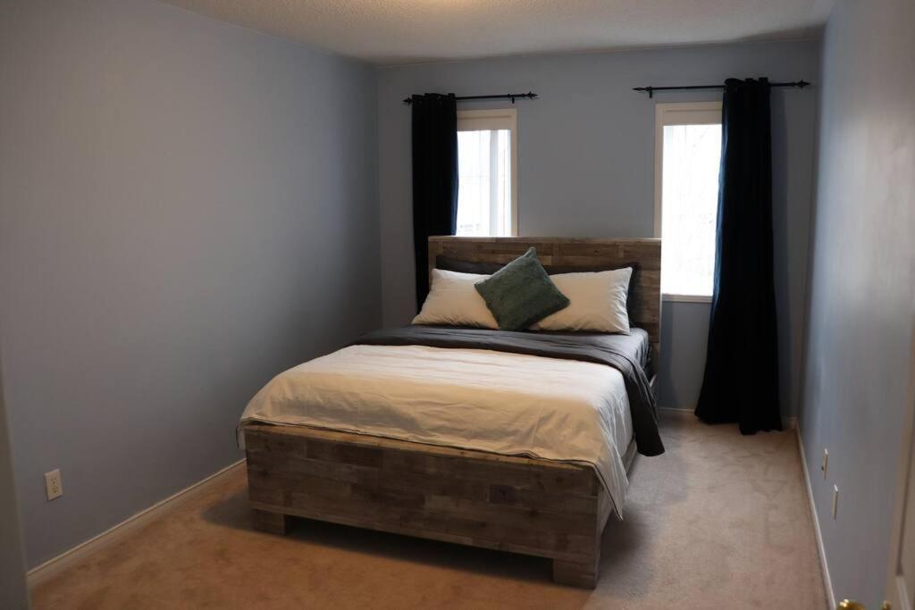 Entire 4 Bed Room Detached Residential Home Ajax Buitenkant foto